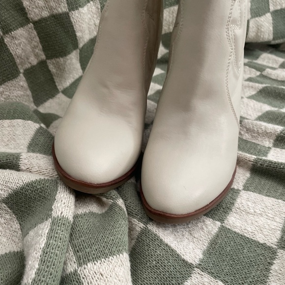 MIA cowboy boots size 7 - Picture 2 of 9